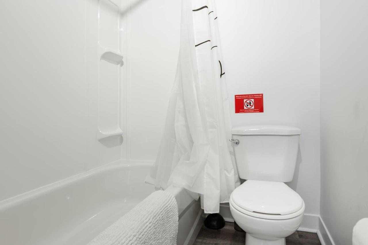 Apartments Near Montreal Olympic Park Bagian luar foto